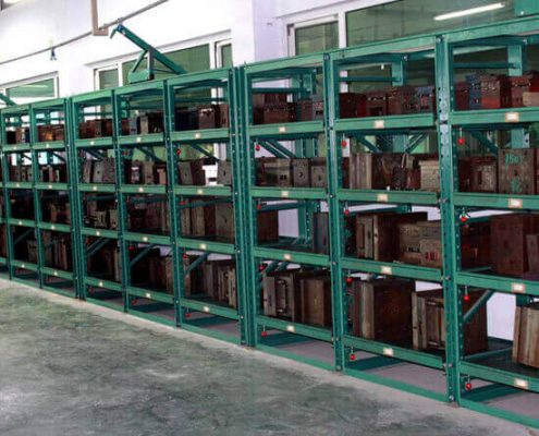 半開模具貨架113